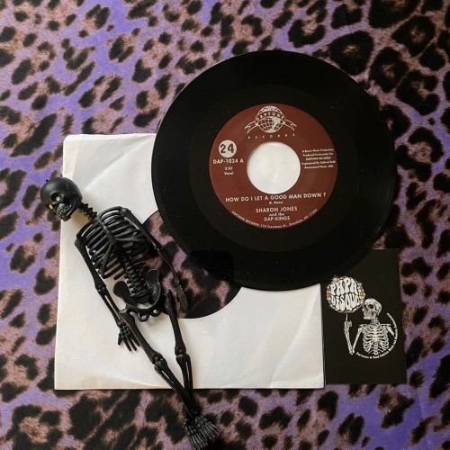 Sharon Jones & The Dap-Kings – How Do I Let A Good Man Down?
