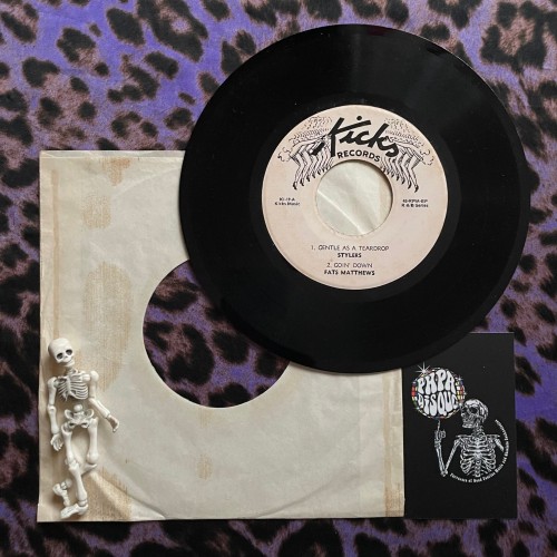 Various – Gentle As A Teardrop