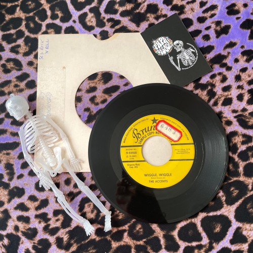 The Accents – Wiggle, Wiggle / Dreamin' And Schemin'